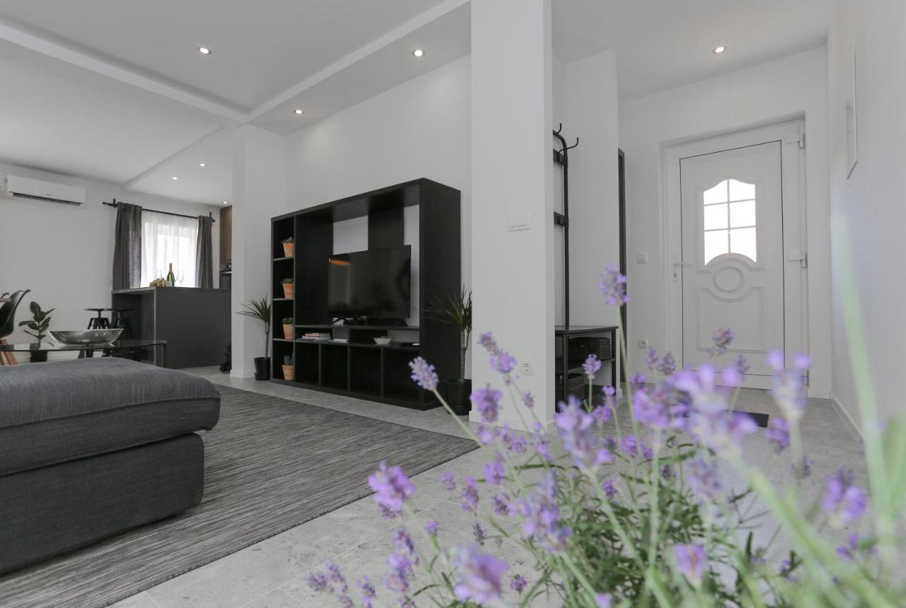 Apartments Martic 수페타르 객실 사진